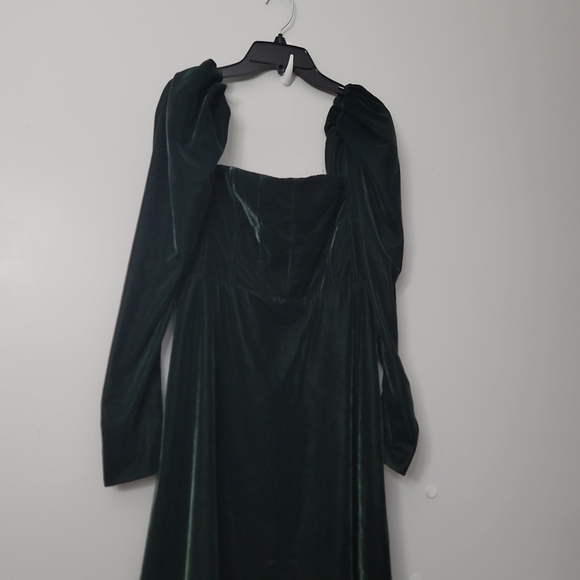 Antonio Melani MacKenzie Square Neck Long Sleeve Velvet A-Line Midi Dress - Picture 8 of 9